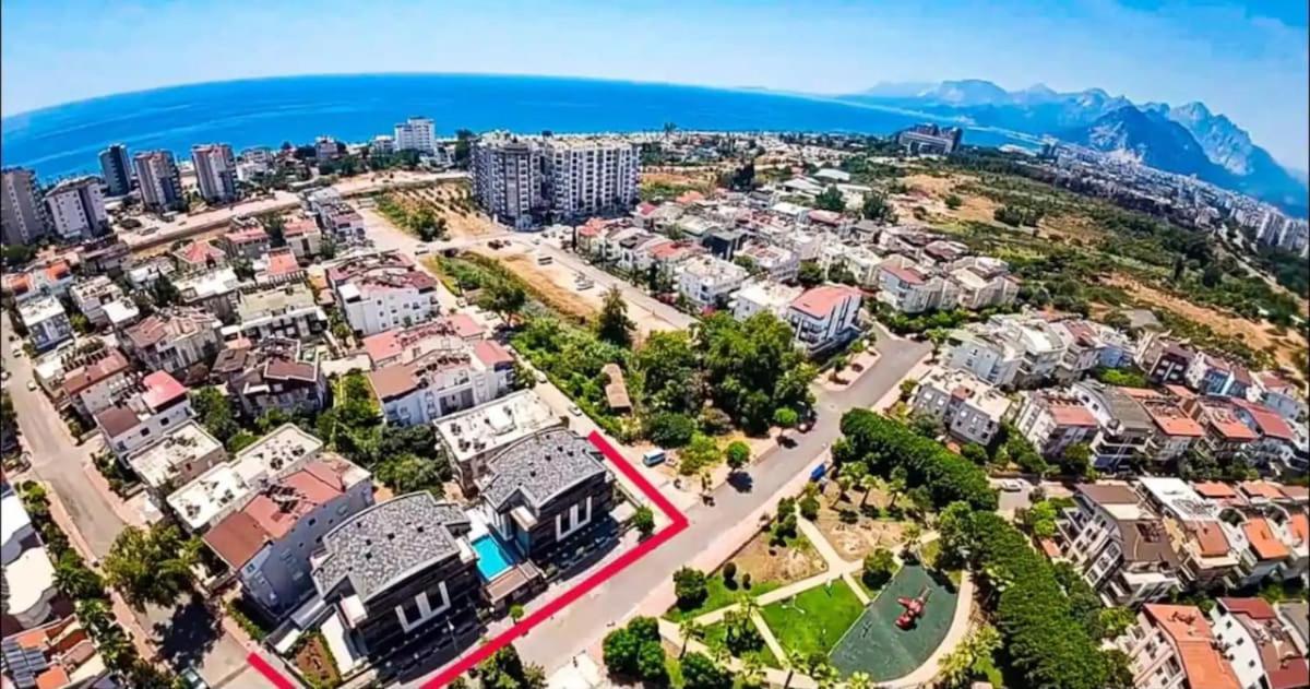 Апартаменти Diker Port Анталія